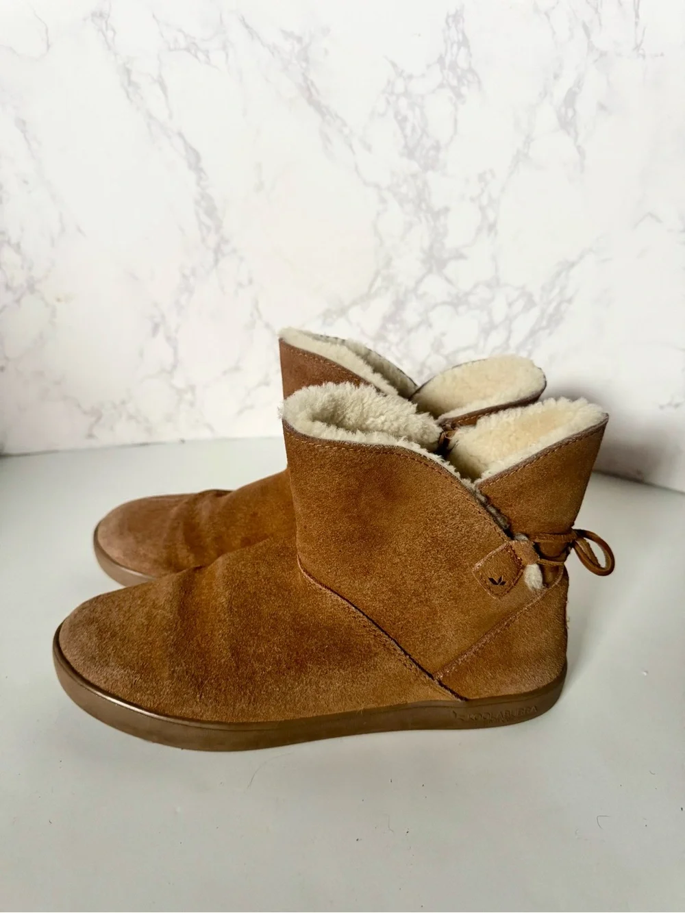 UGG Koolabura Size 9 Boots
